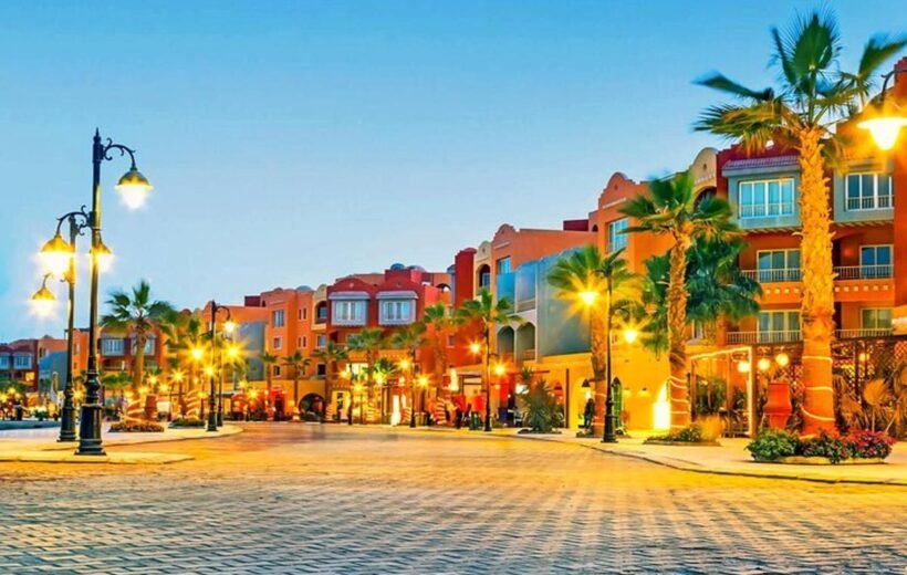 Hurghada City Tour Guide: Marina, Dahar and Local Markets
